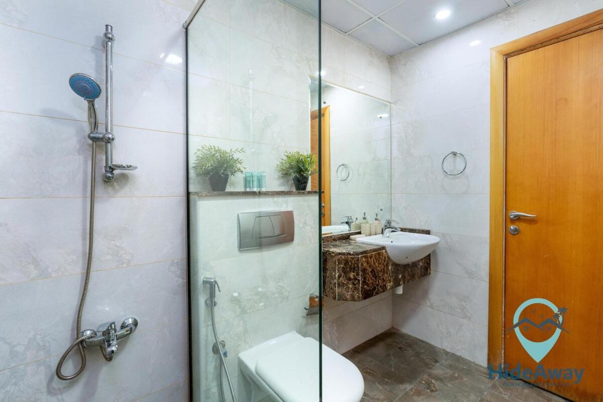 Apartment Lovely 1bed Heart Of Marina 1 Min To Metro *